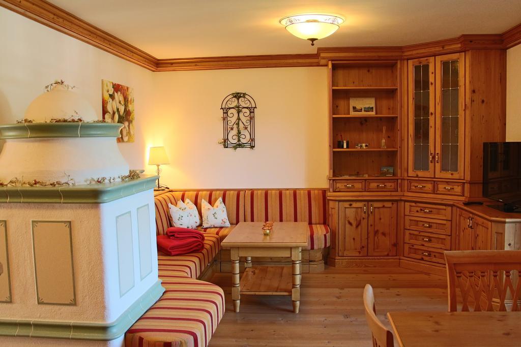 Ferienwohnung Schossleitner - Der Wohlfuehl-Ansitz Am Wolfgangsee Mit Weitblick ザンクト・ギルゲン 部屋 写真