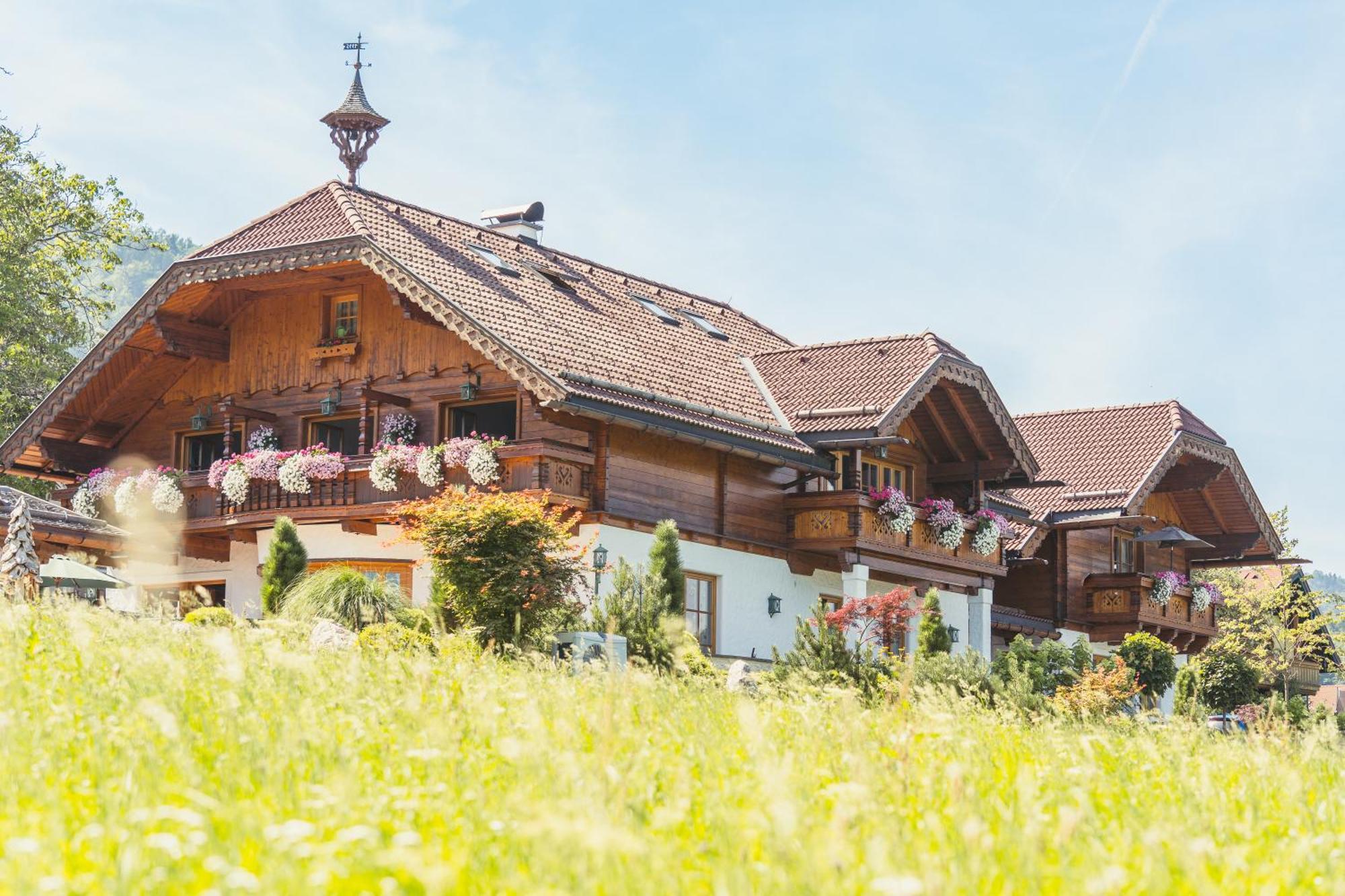Ferienwohnung Schossleitner - Der Wohlfuehl-Ansitz Am Wolfgangsee Mit Weitblick ザンクト・ギルゲン エクステリア 写真