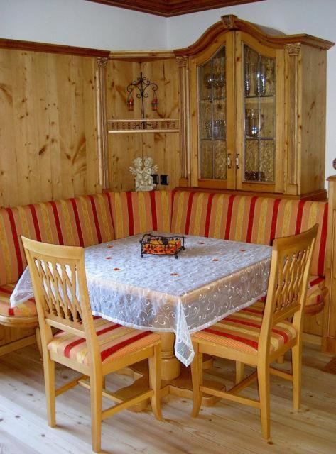Ferienwohnung Schossleitner - Der Wohlfuehl-Ansitz Am Wolfgangsee Mit Weitblick ザンクト・ギルゲン エクステリア 写真