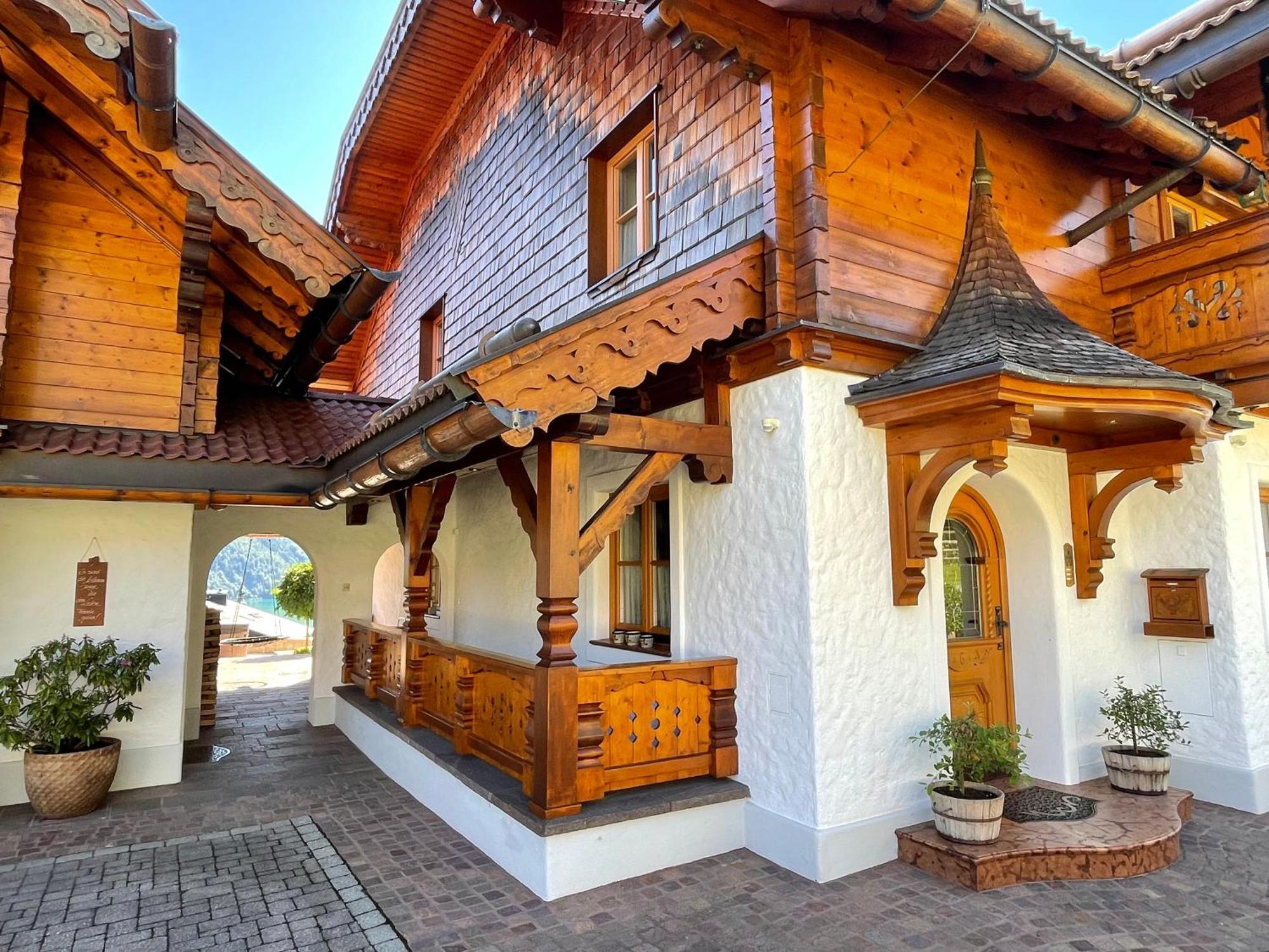 Ferienwohnung Schossleitner - Der Wohlfuehl-Ansitz Am Wolfgangsee Mit Weitblick ザンクト・ギルゲン エクステリア 写真